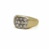 Petite chevalière or jaune et blanc pavage diamants