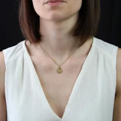 Petite médaille Vierge Marie or jaune