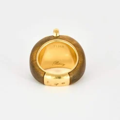 POIRAY - COEUR SECRET- Bague en or jaune et bois de santal