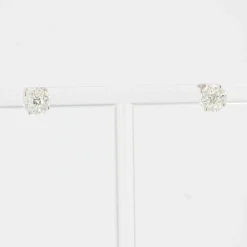 Puces d'oreilles diamants 0.20 carat or blanc