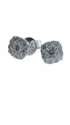 Puces d’oreilles en diamants sur or blanc