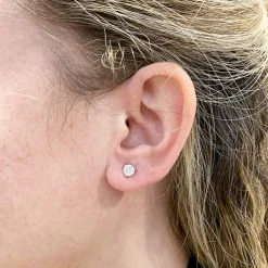Puces d'oreilles en or blanc, diamants.