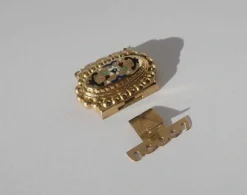 Rare fermoir régional émail or rose XIXe