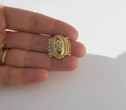 Rare fermoir régional émail or rose XIXe