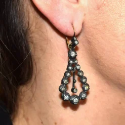 ÈRE VICTORIENNE - BOUCLES D'OREILLES EN OR ET ARGENT - DIAMANTS