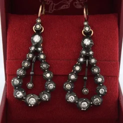 ÈRE VICTORIENNE - BOUCLES D'OREILLES EN OR ET ARGENT - DIAMANTS