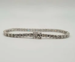 Rivière de diamants naturels or blanc 18 carats