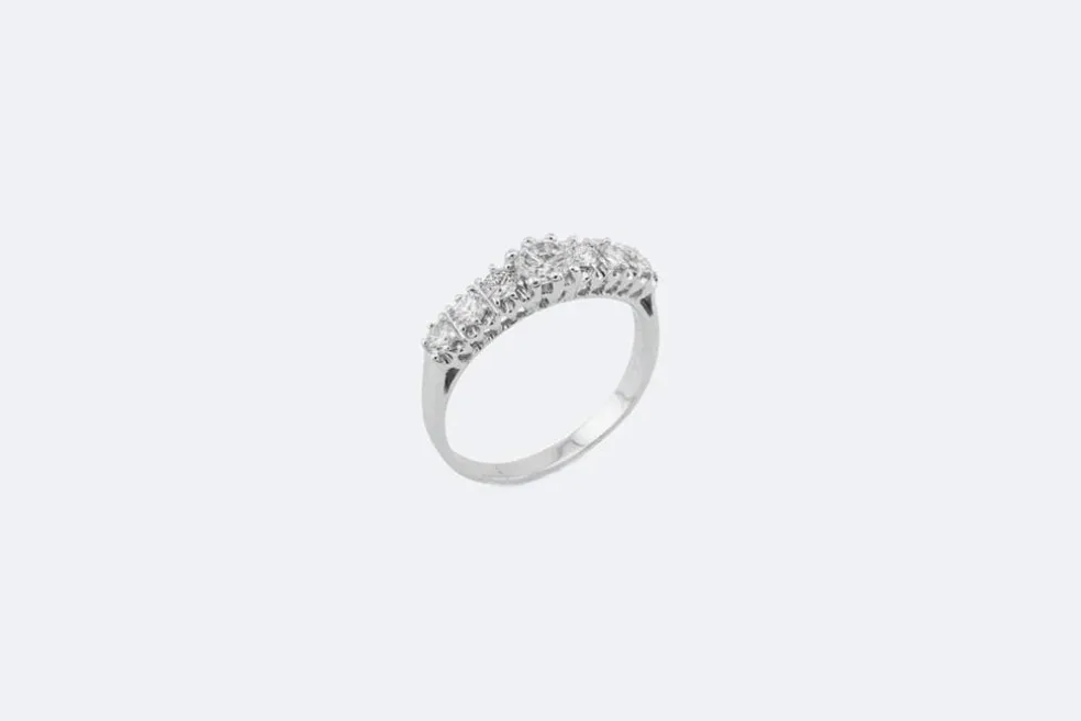 Rivière en or blanc avec diamants
