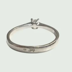 Solitaire - Collier contemporain en or 18 carats du XXe siècle avec diamant