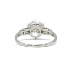 Solitaire accompagné - Diamant 2,28 carats
