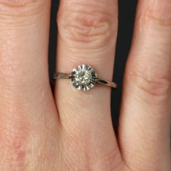 Solitaire ancien or blanc diamant champagne