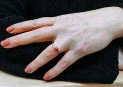 Solitaire design or jaune et diamant