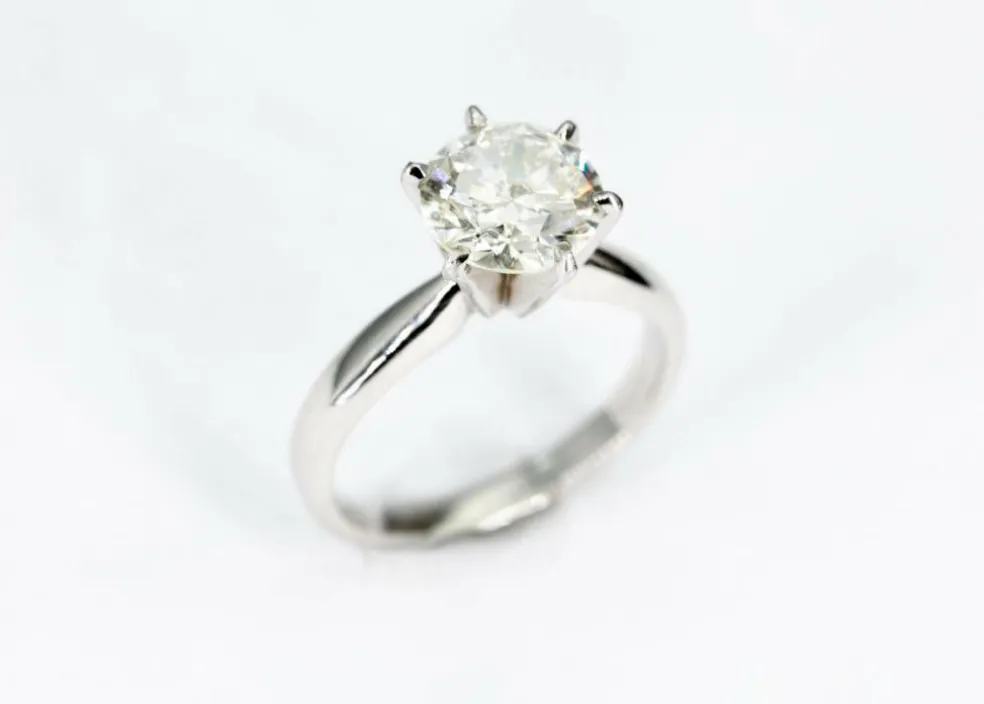Solitaire diamant de 1,92 carats or blanc
