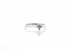 Solitaire diamant en or blanc