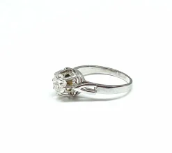 Solitaire en diamant sur monture or blanc et platine