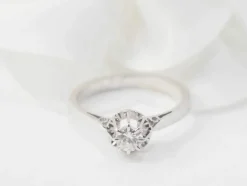 Solitaire en or blanc et diamant 0,23ct