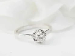 Solitaire en or blanc et diamant 0,23ct