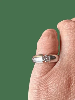 Solitaire en or blanc et diamant