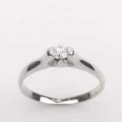 Solitaire en or blanc et Diamant