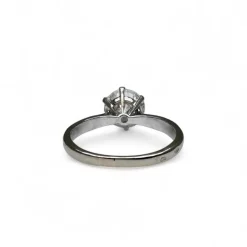 Solitaire en or blanc et diamant de 2,40 carats