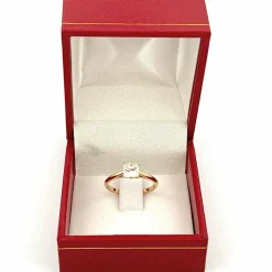 Solitaire en or jaune 18 carats diamants princesse