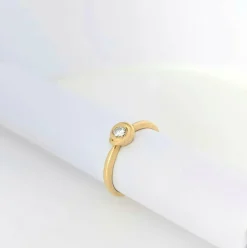 Solitaire en or jaune et diamant