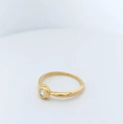 Solitaire en or jaune et diamant