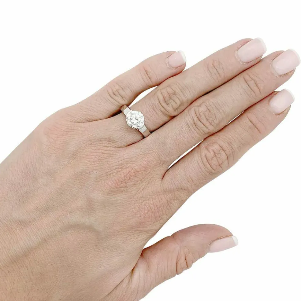 Solitaire en platine, diamant 1,82 carat.