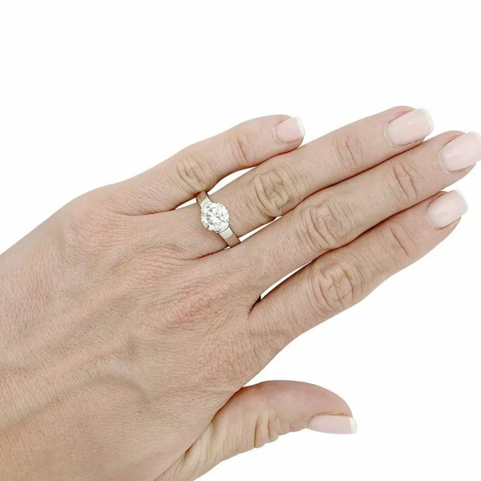 Solitaire en platine, diamant 1,82 carat.