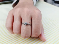Solitaire en platine et diamants