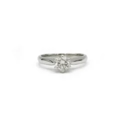 Solitaire or blanc et diamant