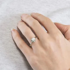 Solitaire or blanc et diamant