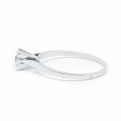 Solitaire or blanc et diamant