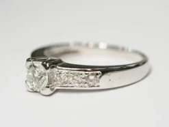 Solitaire or blanc et diamant