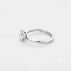 Solitaire or gris et diamant 1.10ct, F, VVS2