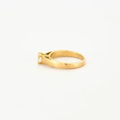 Solitaire or jaune diamant