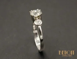 Solitaire platine diamants