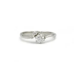 Solitaire platine et diamants
