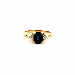 Solitaire saphir et diamants , or jaune 18 carats
