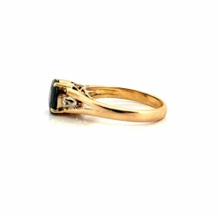Solitaire saphir et diamants , or jaune 18 carats