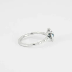 Solitaire topaze blue London et diamants