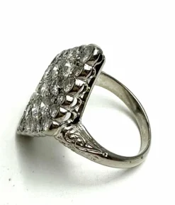 Superbe bague en diamants de forme losange des années 1920