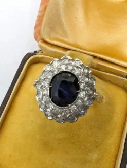 Superbe bague en platine avec saphir et diamants
