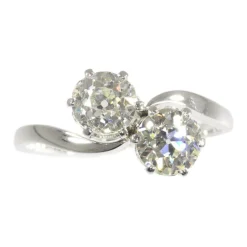 toi et moi diamond ring