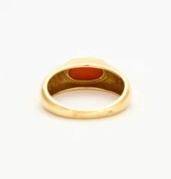 VAN CLEEF & ARPELS - Bague jonc Or jaune et Corail