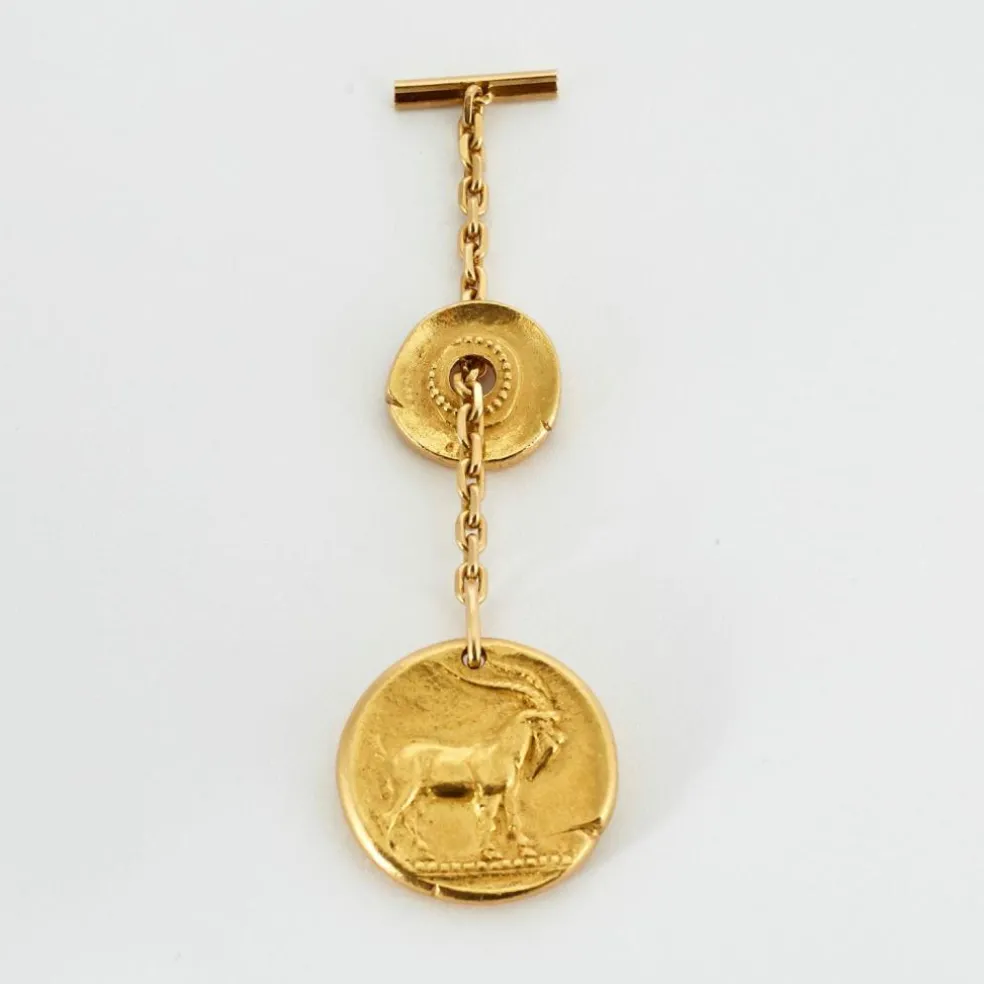 VAN CLEEF & ARPELS - GEORGE L'ENFANT - Médaille Zodiaque Capricorne or jaune
