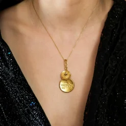 VAN CLEEF & ARPELS - GEORGE L'ENFANT - Médaille Zodiaque Capricorne or jaune