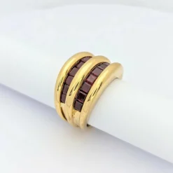 VERNEY - Bague en or jaune et rubis
