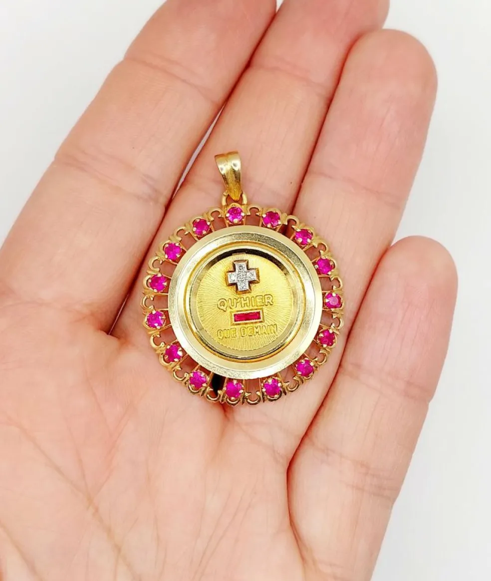 XXL Pendentif médaille d'amour Augis 33 mm or jaune diamant rubis hier demain