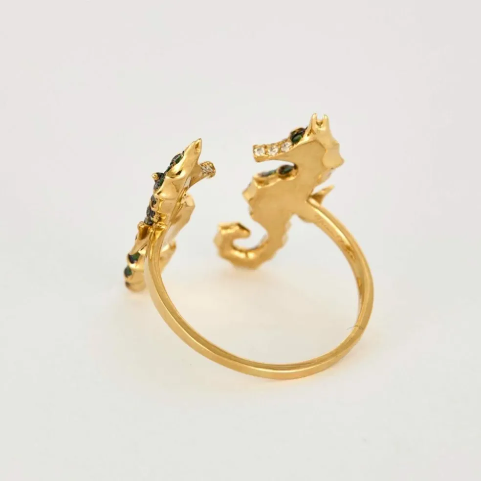 YVONNE LÉON - Bague Hippocampes or jaune, tsavorites , diamants et saphirs roses